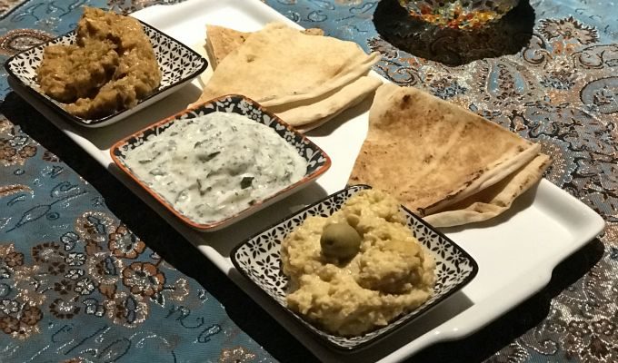 Pasárgada Kebab Grill & Bar: uma visita à culinária e cultura árabe